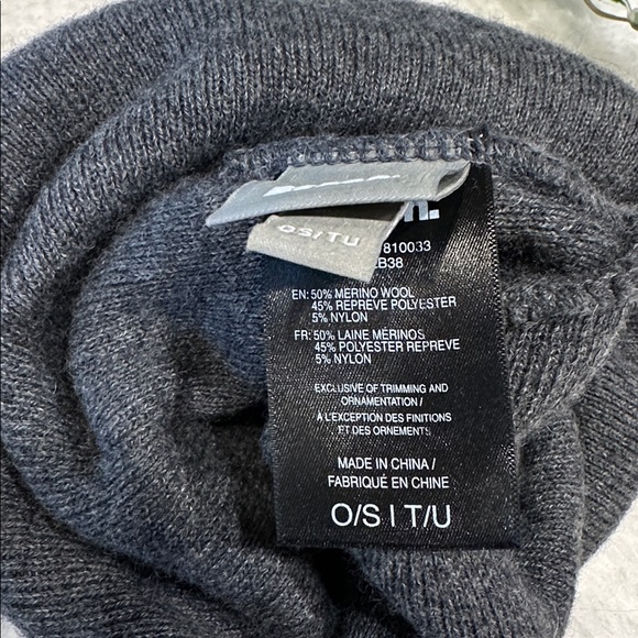 Nwot. Bench hat - Picture 4 of 5